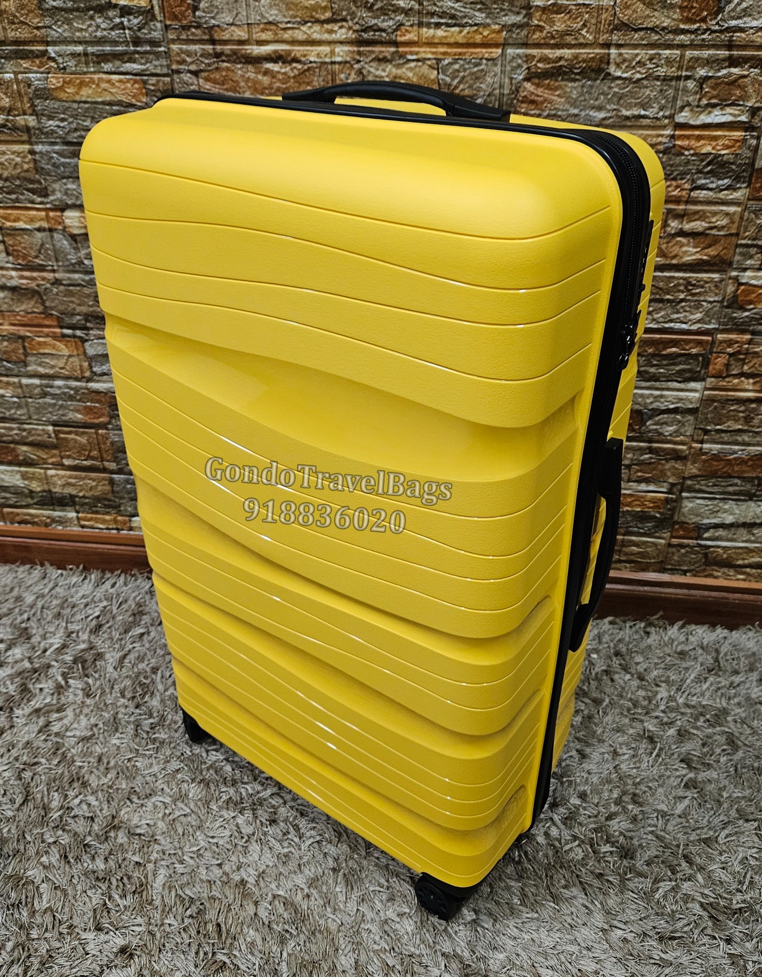 Mala de Viagem Porão 23Kg / 65cm Polipropileno - Amarelo