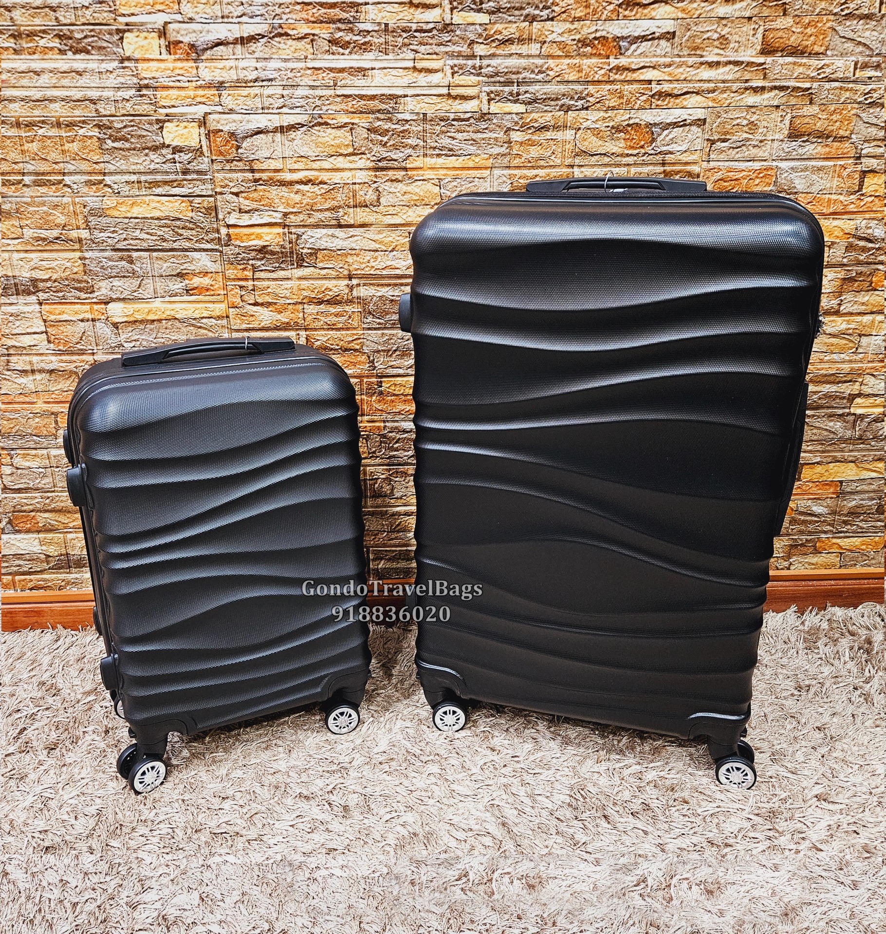 Conjunto de 2 Malas de Viagem ABS - 1 Porão 32Kg + 1 Cabine 10 a 15Kg