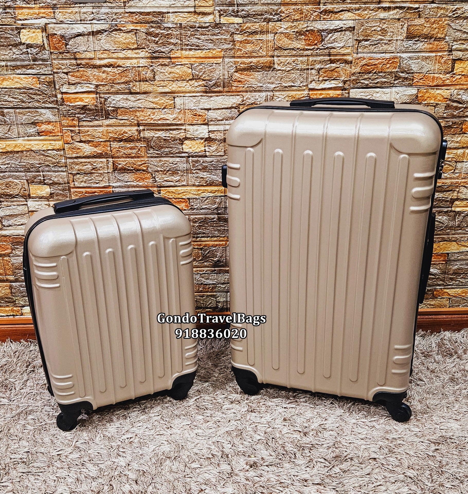 Conjunto de 2 Malas de Viagem ABS - 1 Porão 23Kg + 1 Cabine 8 a 10Kg